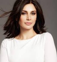 Actress Lisa Ray Contact Details, Website, Home Town, Social Pages
