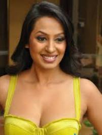 Actress Kashmira Shah Contact Details, Social IDs, Current Location, Email