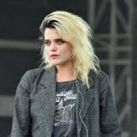 Singer Sky Ferreira Contact Details, Home Town, Social Pages, Email IDs