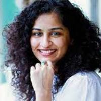 Director Gauri Shinde Contact Details, House Address, Phone No, Email ID
